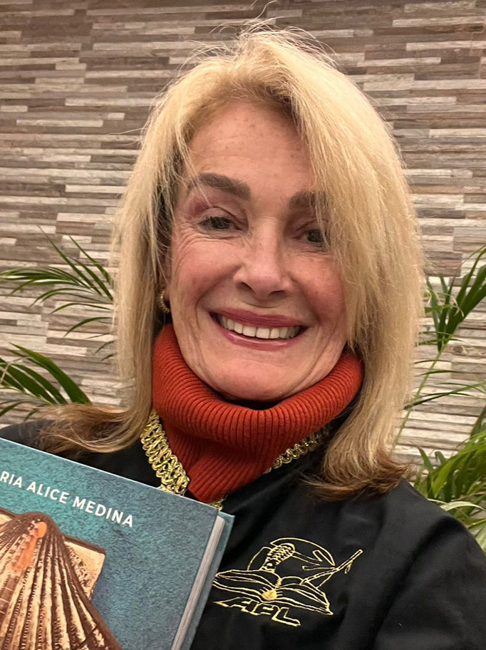 Maria Alice Medina